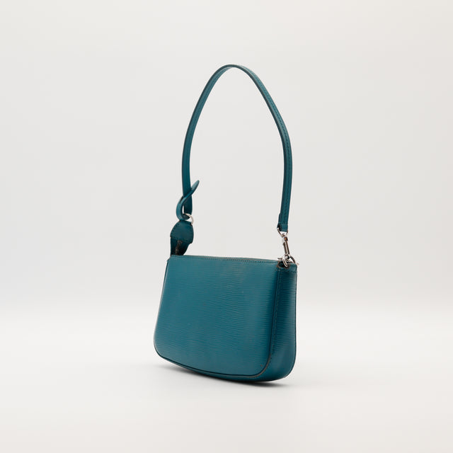 La Pochette Accessoires Épi Louis Vuitton