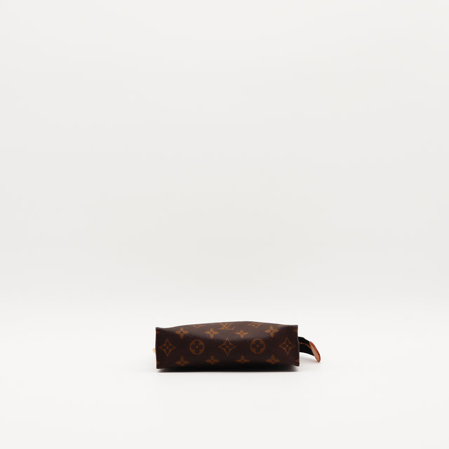 La Pochette Toilette 19 Louis Vuitton