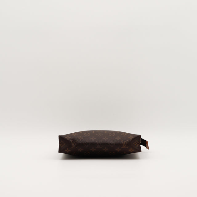 The Clutch Toilette 15 Louis Vuitton