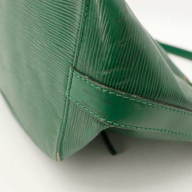 Amana-vintage-sacs-de-luxe-pas-cher-bag-details-occasion-speedy-dior-seconde-main-exclusif-sac-vuitton-authentique-noé-papillon