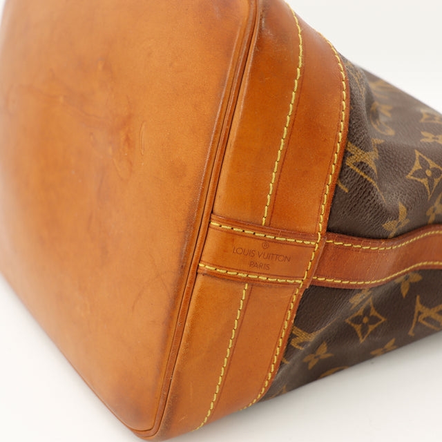 Amana-vintage-sacs-de-luxe-pas-cher-bag-details-occasion-speedy-dior-seconde-main-exclusif-sac-vuitton-authentique-noé-papillon