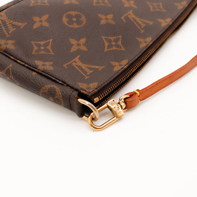 La Pochette Accessoires Louis Vuitton