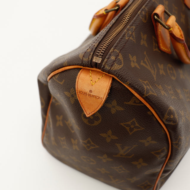 Amana-vintage-sacs-de-luxe-pas-cher-bag-details-occasion-speedy-dior-seconde-main-exclusif-sac-vuitton-authentique-noé-papillon