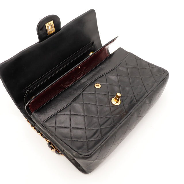 Le Timeless Chanel Double Flap