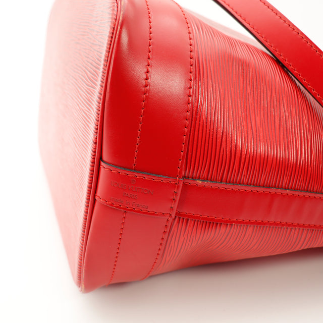 Amana-vintage-sacs-de-luxe-pas-cher-bag-details-occasion-speedy-dior-seconde-main-exclusif-sac-vuitton-authentique-noé-papillon