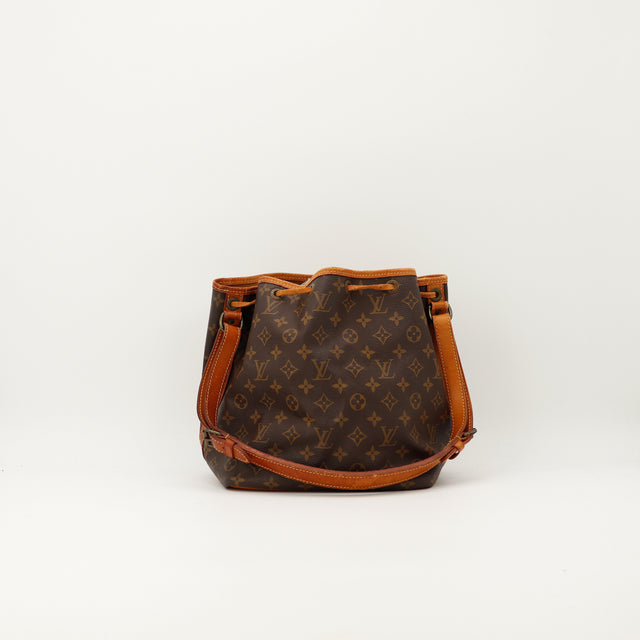 Amana-vintage-sacs-de-luxe-pas-cher-bag-details-occasion-speedy-dior-seconde-main-exclusif-sac-vuitton-authentique-noé-papillon