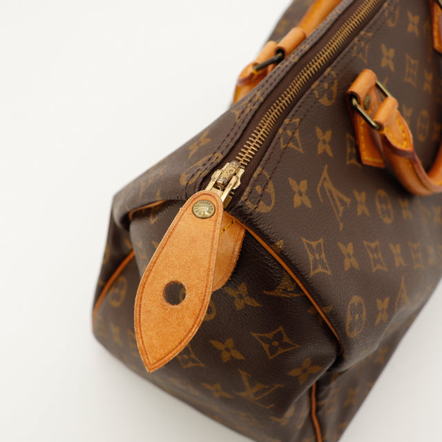 Amana-vintage-sacs-de-luxe-pas-cher-bag-details-occasion-speedy-dior-seconde-main-exclusif-sac-vuitton-authentique-noé-papillon