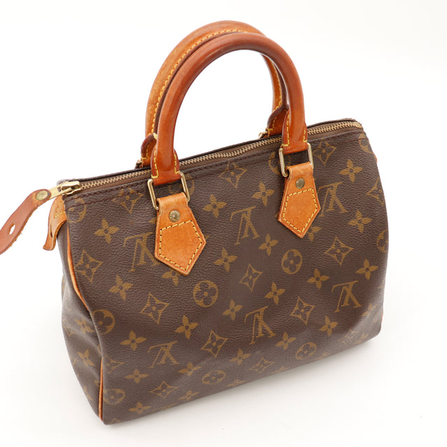 Amana-vintage-sacs-de-luxe-pas-cher-bag-details-occasion-speedy-dior-seconde-main-exclusif-sac-vuitton-authentique-noé-papillon