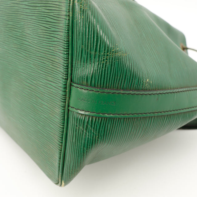 Amana-vintage-sacs-de-luxe-pas-cher-bag-details-occasion-speedy-dior-seconde-main-exclusif-sac-vuitton-authentique-noé-papillon