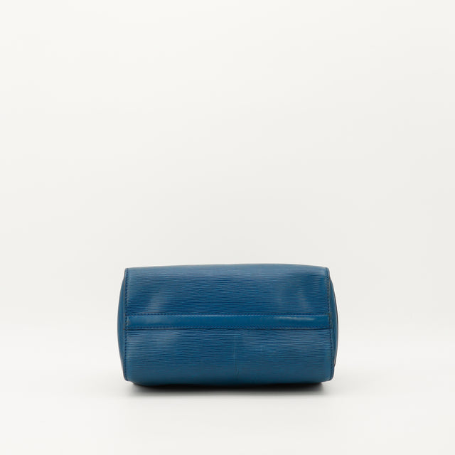 Amana-vintage-sacs-de-luxe-pas-cher-bag-details-occasion-speedy-dior-seconde-main-exclusif-sac-vuitton-authentique-noé-papillon