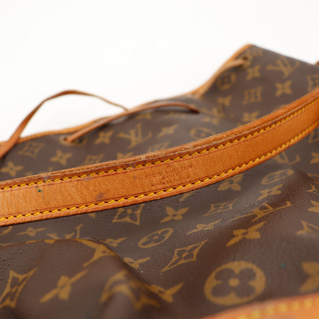 Amana-vintage-sacs-de-luxe-pas-cher-bag-details-occasion-speedy-dior-seconde-main-exclusif-sac-vuitton-authentique-noé-papillon