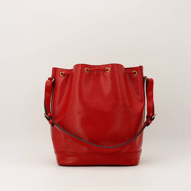 Amana-vintage-sacs-de-luxe-pas-cher-bag-details-occasion-speedy-dior-seconde-main-exclusif-sac-vuitton-authentique-noé-papillon