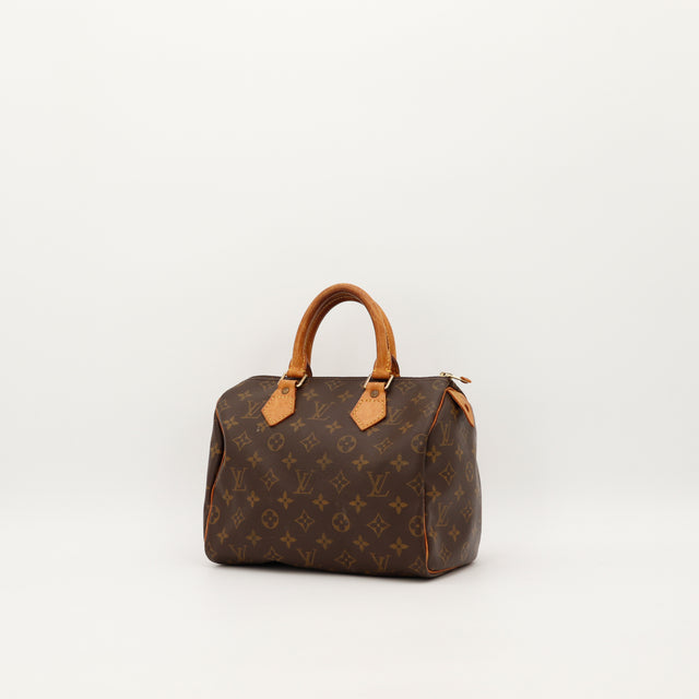 Amana-vintage-sacs-de-luxe-pas-cher-bag-details-occasion-speedy-dior-seconde-main-exclusif-sac-vuitton-authentique-noé-papillon