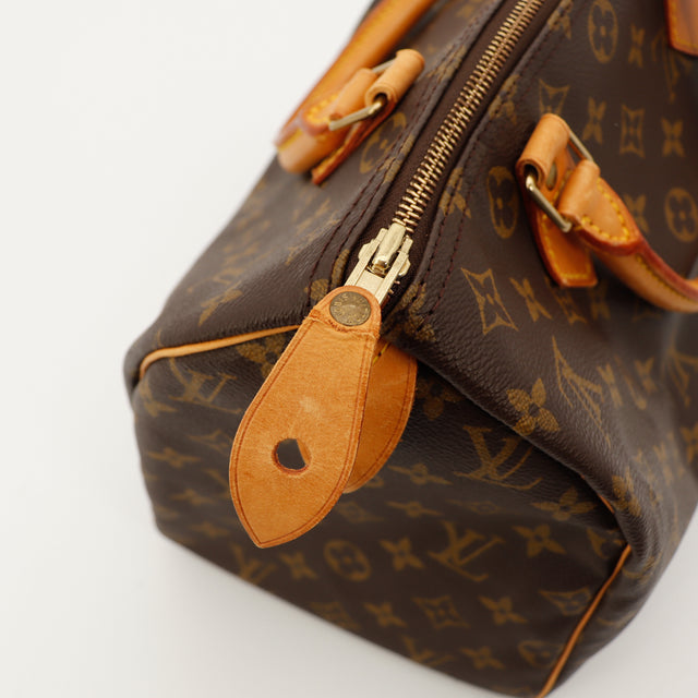 Amana-vintage-sacs-de-luxe-pas-cher-bag-details-occasion-speedy-dior-seconde-main-exclusif-sac-vuitton-authentique-noé-papillon