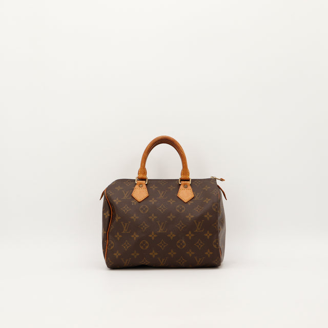 Amana-vintage-sacs-de-luxe-pas-cher-bag-details-occasion-speedy-dior-seconde-main-exclusif-sac-vuitton-authentique-noé-papillon