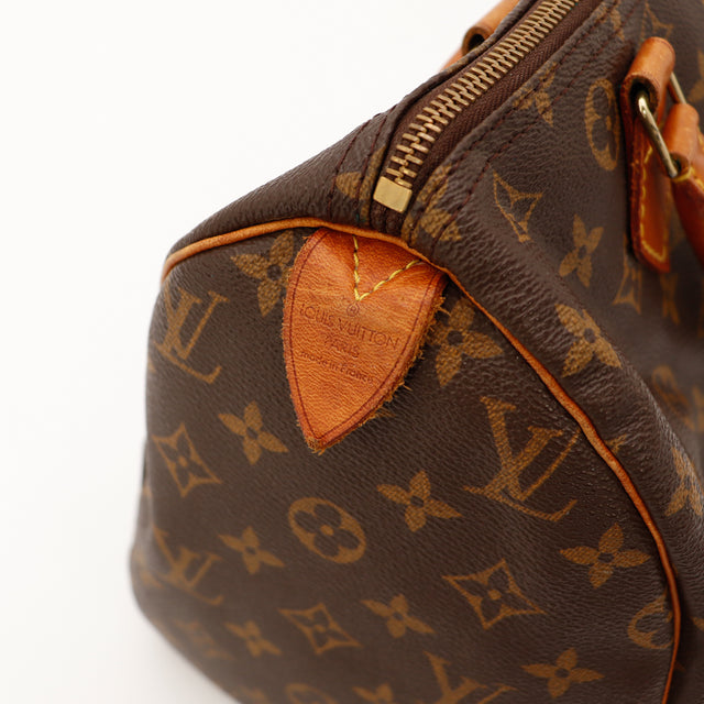 Amana-vintage-sacs-de-luxe-pas-cher-bag-details-occasion-speedy-dior-seconde-main-exclusif-sac-vuitton-authentique-noé-papillon