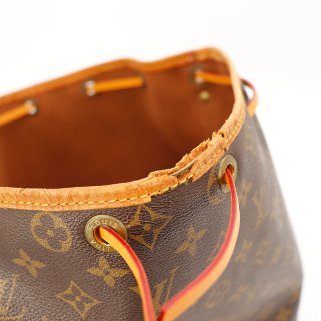 Amana-vintage-sacs-de-luxe-pas-cher-bag-details-occasion-speedy-dior-seconde-main-exclusif-sac-vuitton-authentique-noé-papillon