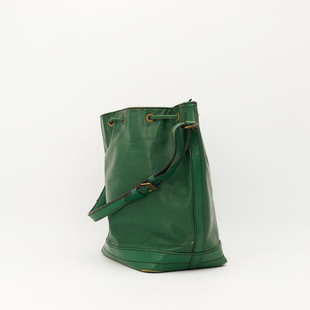 Amana-vintage-sacs-de-luxe-pas-cher-bag-details-occasion-speedy-dior-seconde-main-exclusif-sac-vuitton-authentique-noé-papillon