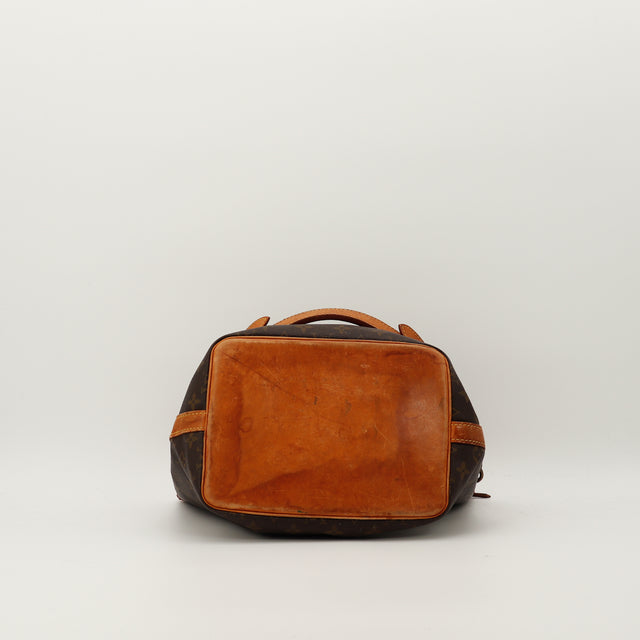 Amana-vintage-sacs-de-luxe-pas-cher-bag-details-occasion-speedy-dior-seconde-main-exclusif-sac-vuitton-authentique-noé-papillon