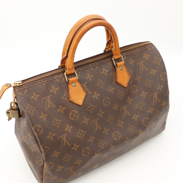 Amana-vintage-sacs-de-luxe-pas-cher-bag-details-occasion-speedy-dior-seconde-main-exclusif-sac-vuitton-authentique-noé-papillon