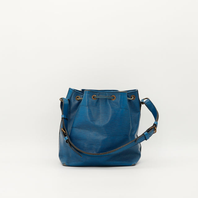 Amana-vintage-sacs-de-luxe-pas-cher-bag-details-occasion-speedy-dior-seconde-main-exclusif-sac-vuitton-authentique-noé-papillon