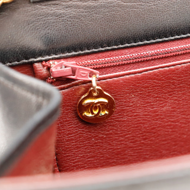 Amana-vintage-sacs-de-luxe-pas-cher-bag-details-occasion-speedy-dior-seconde-main-exclusif-sac-vuitton-authentique-noé-papillon