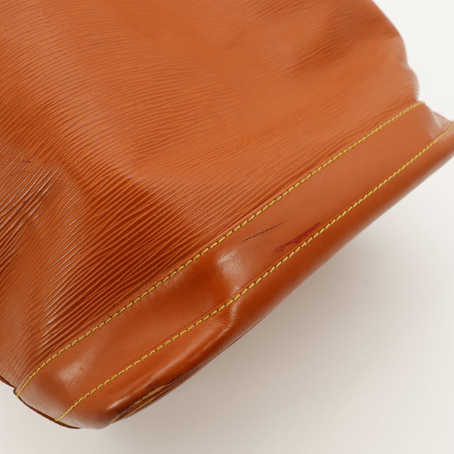 Amana-vintage-sacs-de-luxe-pas-cher-bag-details-occasion-speedy-dior-seconde-main-exclusif-sac-vuitton-authentique-noé-papillon