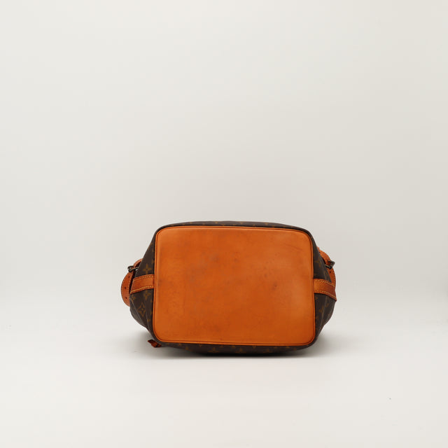 Amana-vintage-sacs-de-luxe-pas-cher-bag-details-occasion-speedy-dior-seconde-main-exclusif-sac-vuitton-authentique-noé-papillon