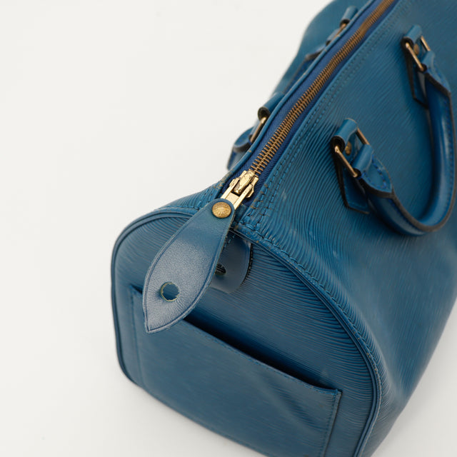 Amana-vintage-sacs-de-luxe-pas-cher-bag-details-occasion-speedy-dior-seconde-main-exclusif-sac-vuitton-authentique-noé-papillon