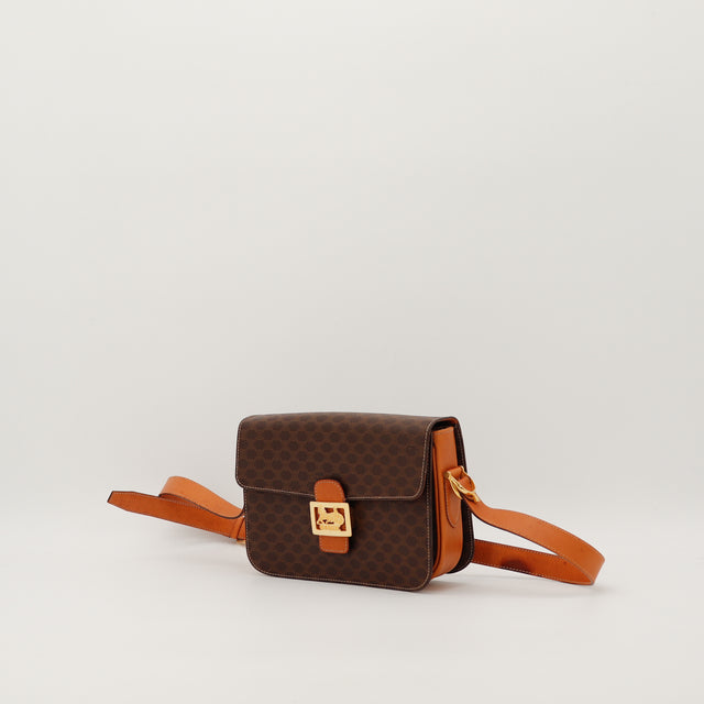 Le Triomphe Céline Macadam