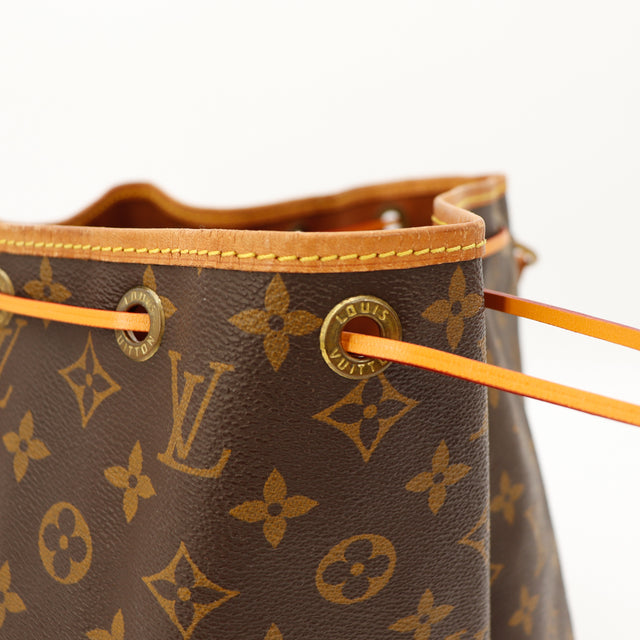 Amana-vintage-sacs-de-luxe-pas-cher-bag-details-occasion-speedy-dior-seconde-main-exclusif-sac-vuitton-authentique-noé-papillon