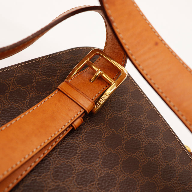 Le Triomphe Céline Macadam