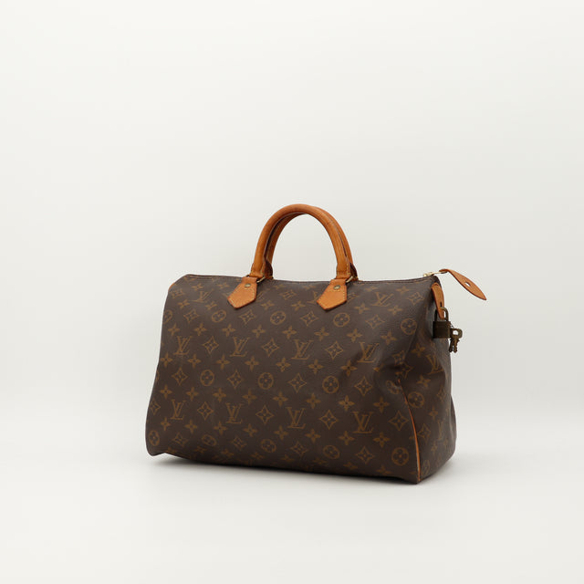 Amana-vintage-sacs-de-luxe-pas-cher-bag-details-occasion-speedy-dior-seconde-main-exclusif-sac-vuitton-authentique-noé-papillon