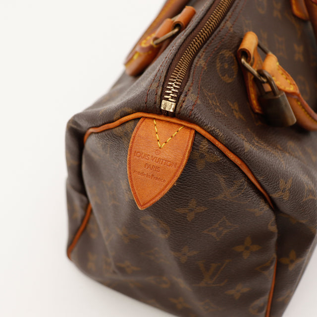 Amana-vintage-sacs-de-luxe-pas-cher-bag-details-occasion-speedy-dior-seconde-main-exclusif-sac-vuitton-authentique-noé-papillon