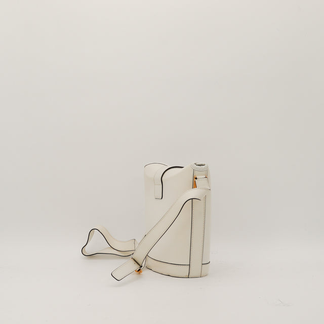 Amana-vintage-sacs-de-luxe-pas-cher-bag-details-occasion-speedy-dior-seconde-main-exclusif-sac-vuitton-authentique-noé-papillon