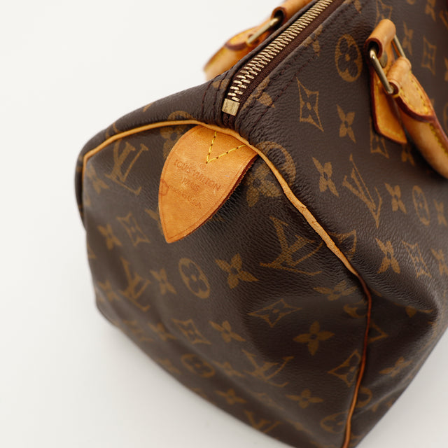 Amana-vintage-sacs-de-luxe-pas-cher-bag-details-occasion-speedy-dior-seconde-main-exclusif-sac-vuitton-authentique-noé-papillon