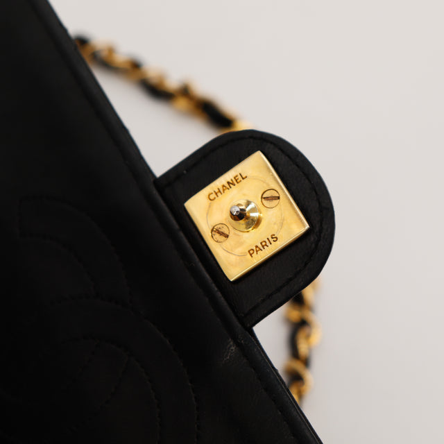 Amana-vintage-sacs-de-luxe-pas-cher-bag-details-occasion-speedy-dior-seconde-main-exclusif-sac-vuitton-authentique-noé-papillon