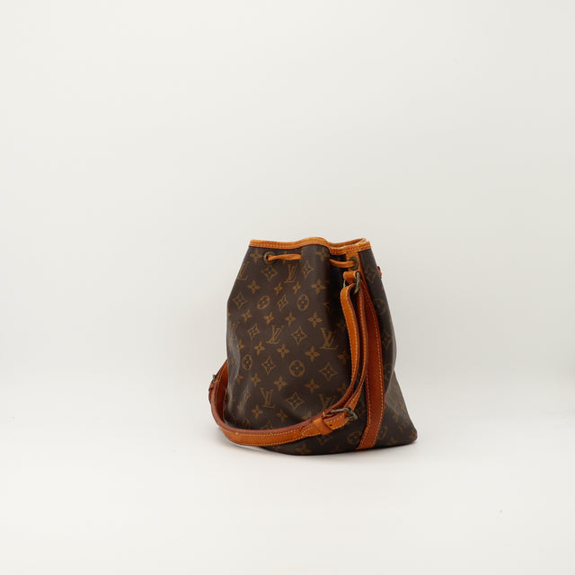 Amana-vintage-sacs-de-luxe-pas-cher-bag-details-occasion-speedy-dior-seconde-main-exclusif-sac-vuitton-authentique-noé-papillon