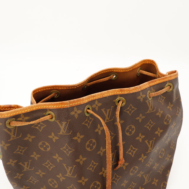 Amana-vintage-sacs-de-luxe-pas-cher-bag-details-occasion-speedy-dior-seconde-main-exclusif-sac-vuitton-authentique-noé-papillon