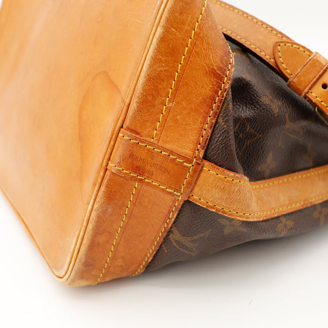 Amana-vintage-sacs-de-luxe-pas-cher-bag-details-occasion-speedy-dior-seconde-main-exclusif-sac-vuitton-authentique-noé-papillon