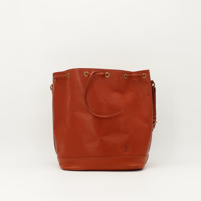 Amana-vintage-sacs-de-luxe-pas-cher-bag-details-occasion-speedy-dior-seconde-main-exclusif-sac-vuitton-authentique-noé-papillon