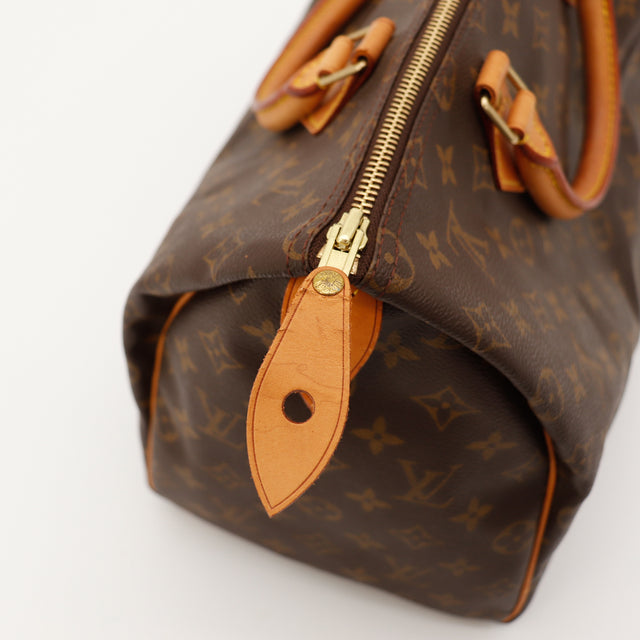 Amana-vintage-sacs-de-luxe-pas-cher-bag-details-occasion-speedy-dior-seconde-main-exclusif-sac-vuitton-authentique-noé-papillon