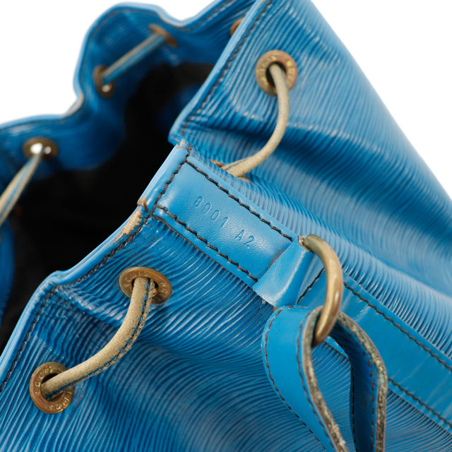 Amana-vintage-sacs-de-luxe-pas-cher-bag-details-occasion-speedy-dior-seconde-main-exclusif-sac-vuitton-authentique-noé-papillon