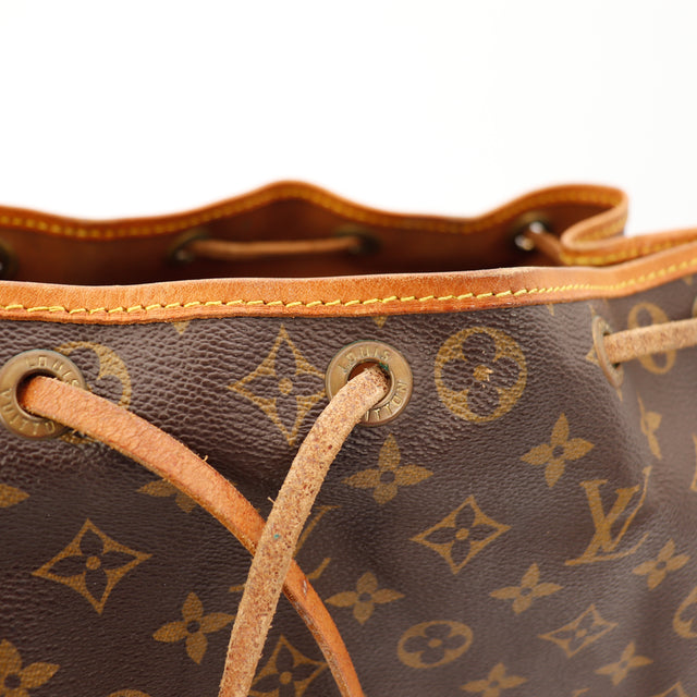 Amana-vintage-sacs-de-luxe-pas-cher-bag-details-occasion-speedy-dior-seconde-main-exclusif-sac-vuitton-authentique-noé-papillon