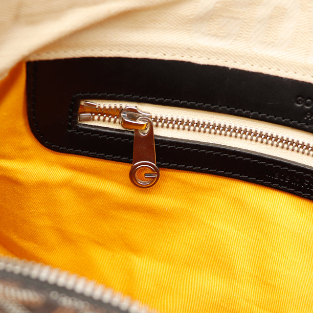Amana-vintage-sacs-de-luxe-pas-cher-bag-details-occasion-speedy-dior-seconde-main-exclusif-sac-vuitton-authentique-noé-papillon