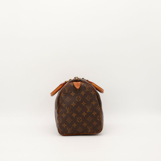 Amana-vintage-sacs-de-luxe-pas-cher-bag-details-occasion-speedy-dior-seconde-main-exclusif-sac-vuitton-authentique-noé-papillon