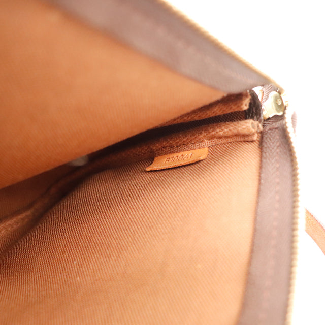 Amana-vintage-sacs-de-luxe-pas-cher-bag-details-occasion-speedy-dior-seconde-main-exclusif-sac-vuitton-authentique-noé-papillon