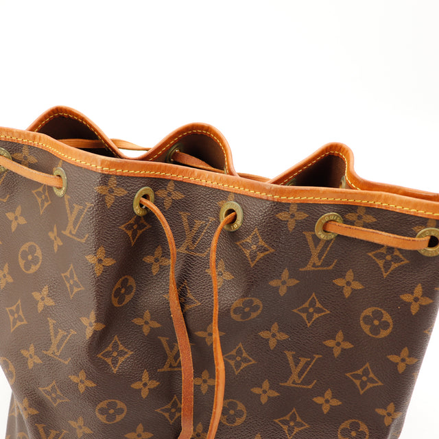 Amana-vintage-sacs-de-luxe-pas-cher-bag-details-occasion-speedy-dior-seconde-main-exclusif-sac-vuitton-authentique-noé-papillon