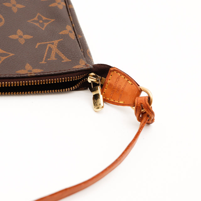 La Pochette Accessoires Louis Vuitton