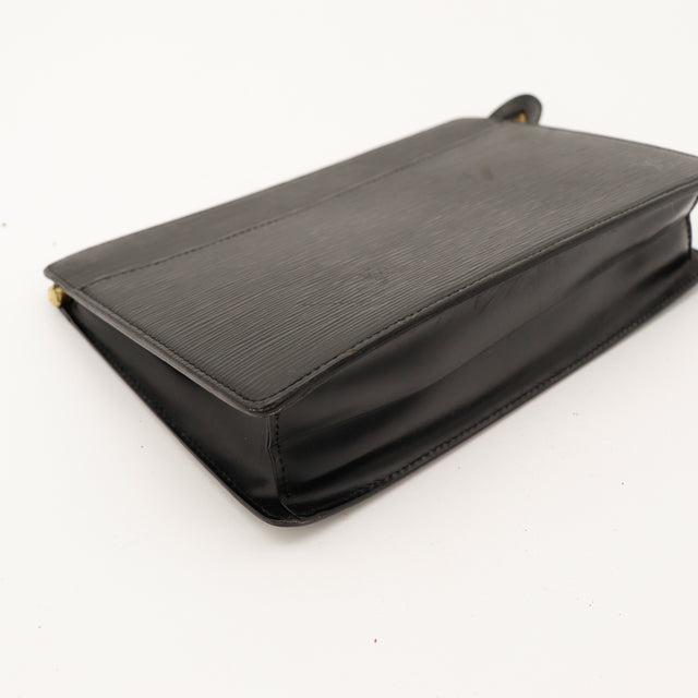 Amana-vintage-sacs-de-luxe-pas-cher-bag-details-occasion-speedy-dior-seconde-main-exclusif-sac-vuitton-authentique-noé-papillon